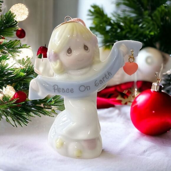 Avon Precious Moments Angel Ornament Peace on Earth Porcelain Christmas Vintage. - Picture 12 of 13